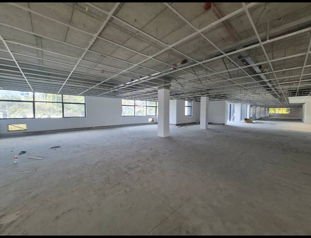 1,679M² OFFICE TO LET IN SANDTON CENTRAL